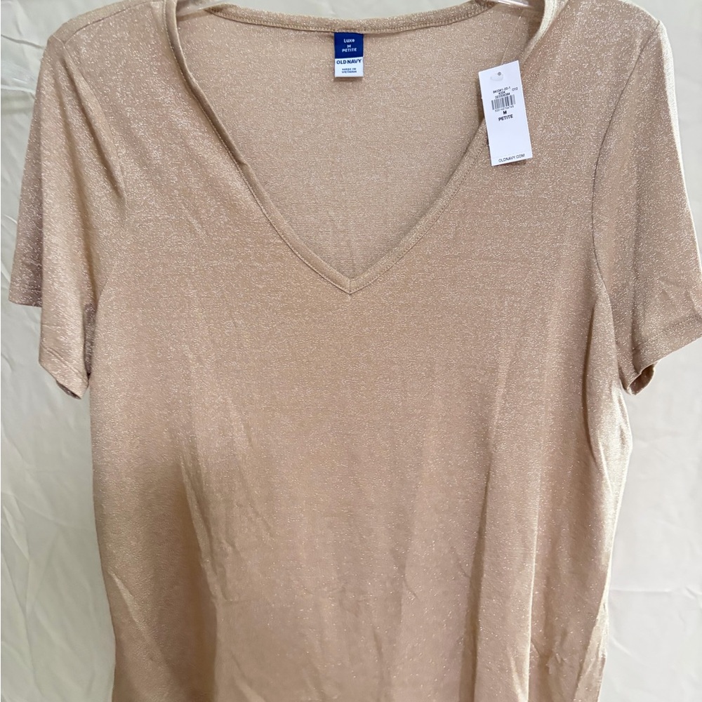 🛍️ 4 For 20🛍️ Bundle and save!
Old Navy Luxe  Tee iChampagne